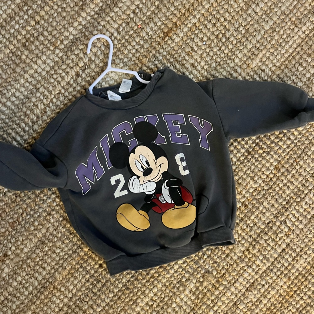 baby sweat shirt